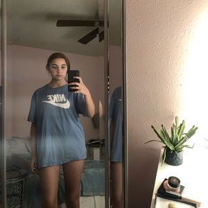 Blue nike tee